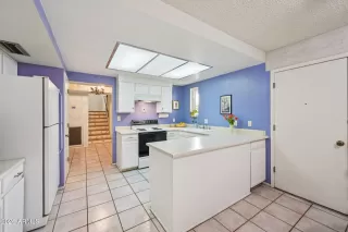 Photo #5: 6998958 Listing 