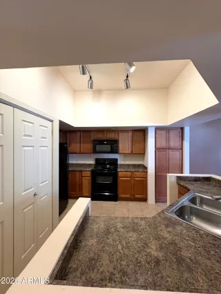 Photo #5: 6999022 Listing