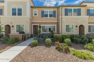 Photo #1: 6999071 Listing 