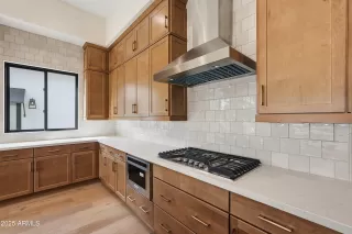 Photo #5: 6999169 Listing