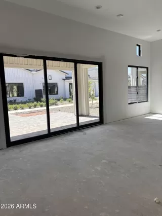 Photo #3: 6999229 Listing