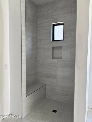 Photo #4: 6999229 Listing