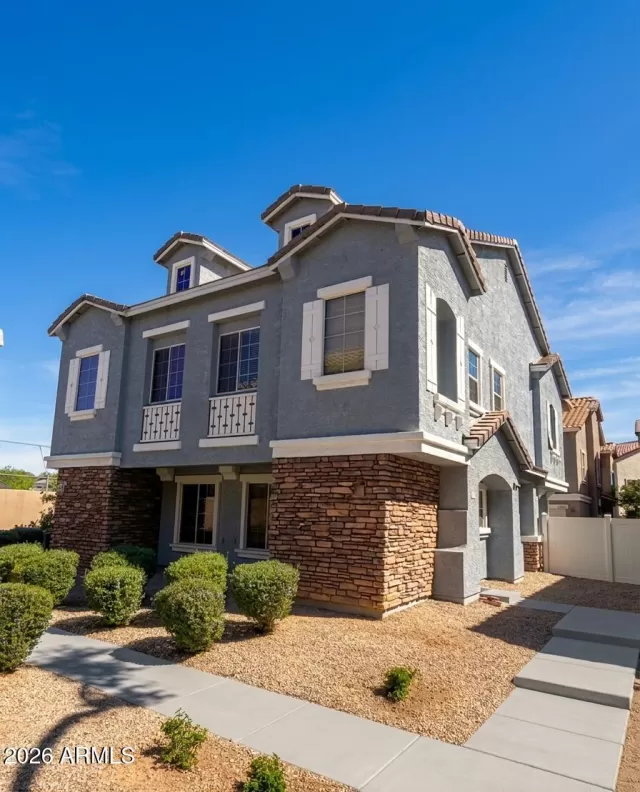 MLS: 6999339 Condo For Sale