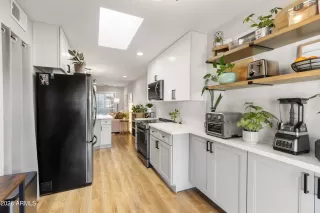 Photo #2: 6999402 Listing 