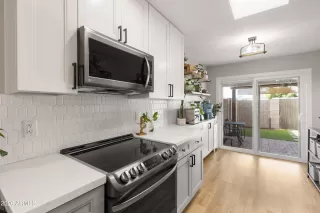 Photo #4: 6999402 Listing 