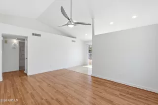 Photo #3: 6999542 Listing 