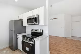 Photo #6: 6999542 Listing 