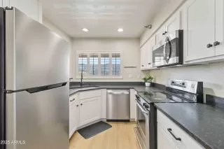 Photo #2: 6999705 Listing 