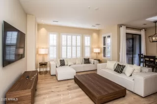 Photo #2: 6999729 Listing 