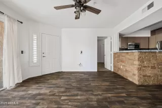 Photo #3: 6999740 Listing 