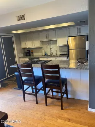 Photo #2: 7000073 Listing 