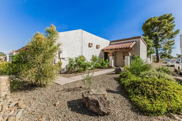 MLS: 7000130 Condo For Sale