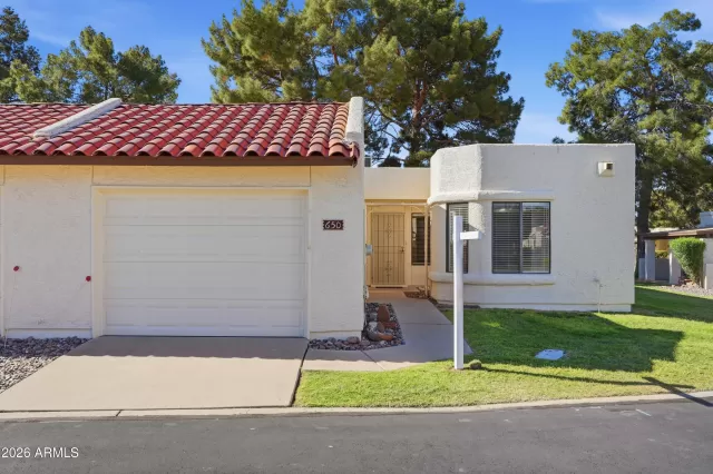 MLS: 7000481 Condo For Sale