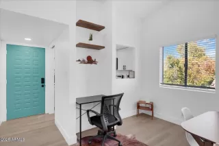 Browse active condo listings in MEADOWBROOK VILLAGE