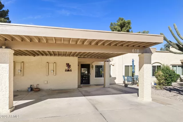 MLS: 7000889 Condo For Sale