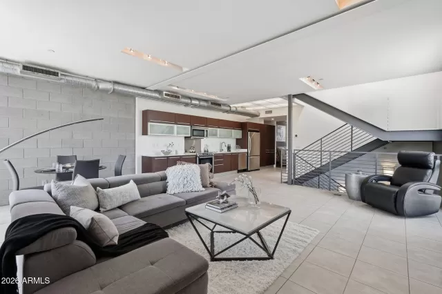 MLS: 7000929 Condo For Sale