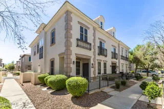 More Details about MLS # 7000952 : 4750 E THUNDERHEART TRAIL 101#101