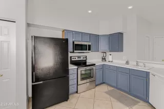 Photo #5: 7001012 Listing 