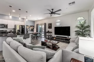 Photo #3: 7001229 Listing 