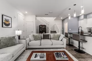 Photo #5: 7001229 Listing 