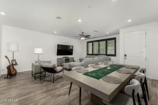 Photo #4: 7001342 Listing