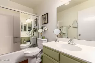 Photo #5: 7001393 Listing 