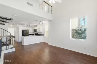 Photo #5: 7001633 Listing 