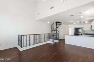 Photo #6: 7001633 Listing 