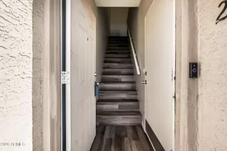 Photo #5: 7001672 Listing