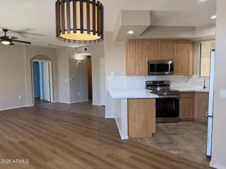 Photo #4: 7001688 Listing