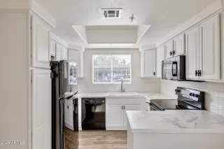 Photo #2: 7001784 Listing 