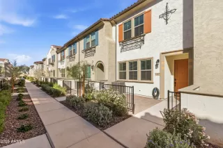 Photo #2: 7002021 Listing 