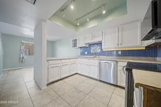 Photo #2: 7002095 Listing 