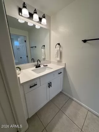 Photo #4: 7002209 Listing