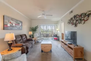 Photo #3: 7002407 Listing 