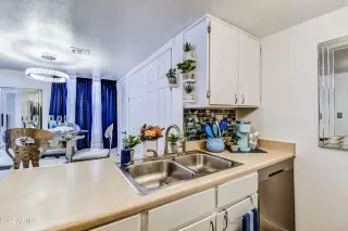 Photo #3: 7003209 Listing 