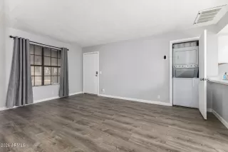 Photo #2: 7003891 Listing 