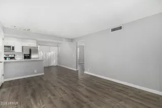 Photo #3: 7003891 Listing 