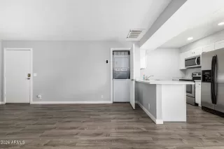 Photo #5: 7003891 Listing 