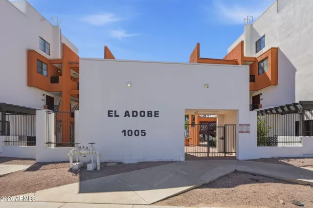 MLS: 7003944 Condo For Sale