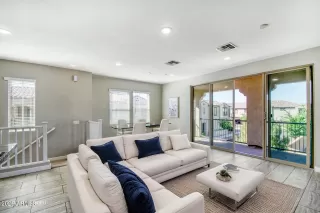 Photo #2: 7004000 Listing 