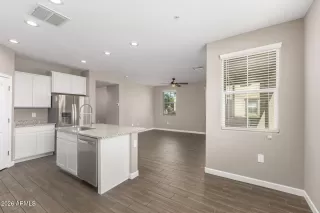 Photo #5: 7004083 Listing 