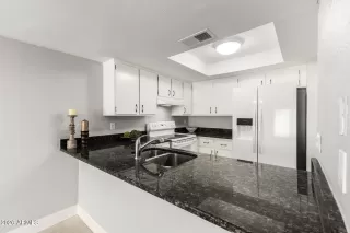 Primary Photo for MLS#: 7004099