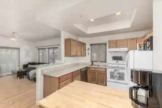 Photo #6: 7004417 Listing 