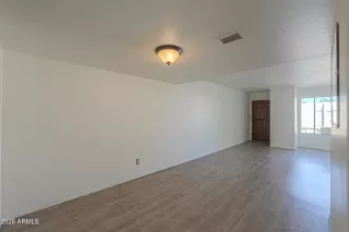 Photo #6: 7004459 Listing