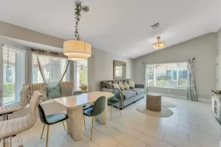 Photo #1: 7004480 Listing 