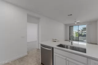 Photo #5: 7004948 Listing 