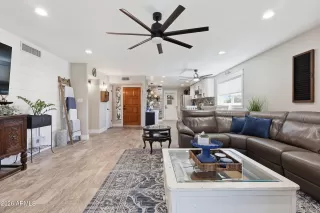 Photo #6: 7005501 Listing 