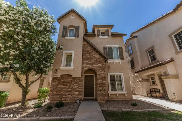 MLS: 7005923 Condo For Sale