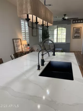 Photo #4: 7006375 Listing